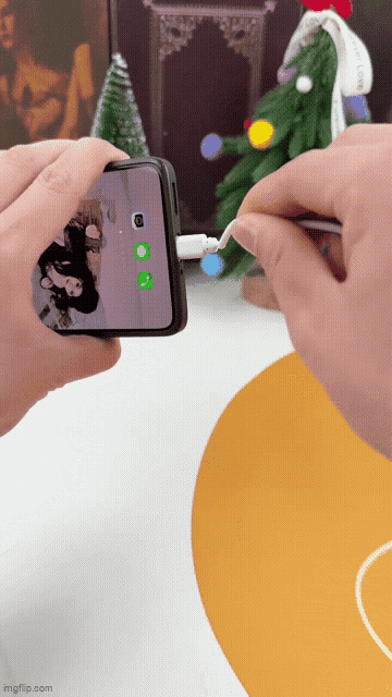 Foldable USB-C PowerStand